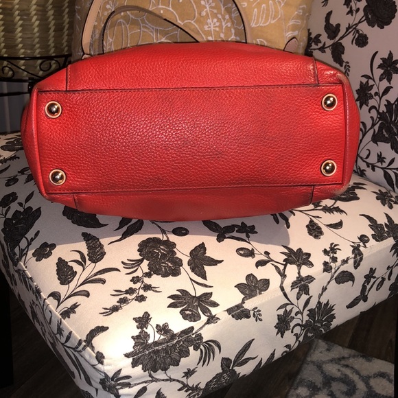 Michael Kors tote and wallet - Picture 5 of 10